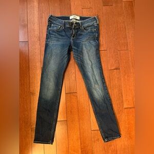 Hollister denim jeans 7S
